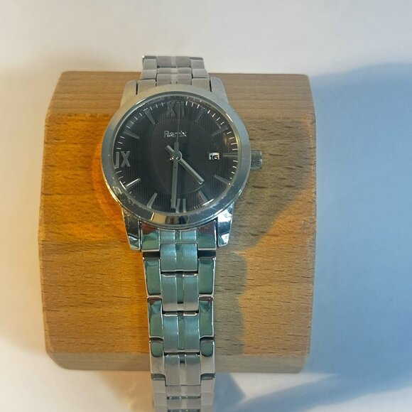 Remix Women's Stainless Steel Watch Blue Face Date Dial Silver Band Working - Picture 3 of 10